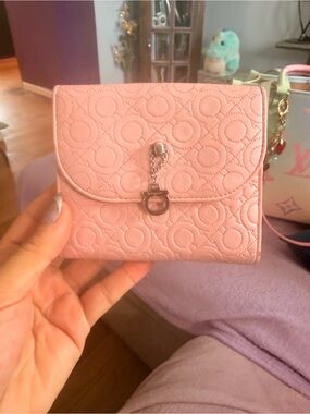 Salvatore Ferragamo Light Pink Quilted Leather Compact Wallet with Gancini Charm